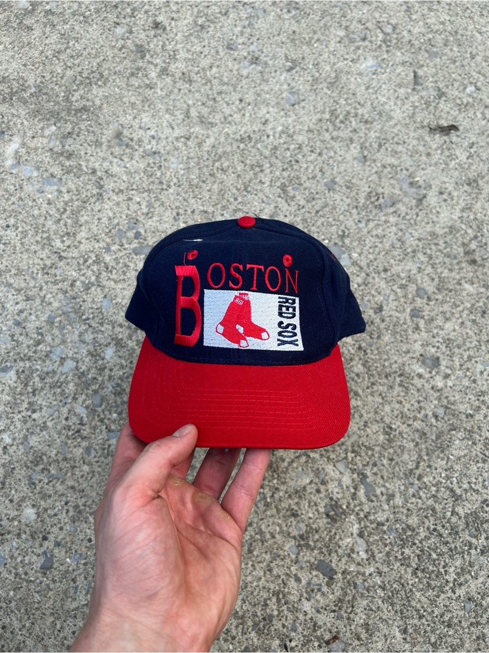 90’s vintage Boston Red Sox Vintage Snapback Hat - Navy & Red